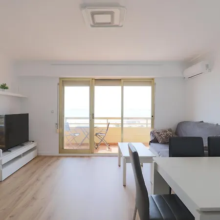 Panoramic Mediterranean Views Beachfront Appartement *